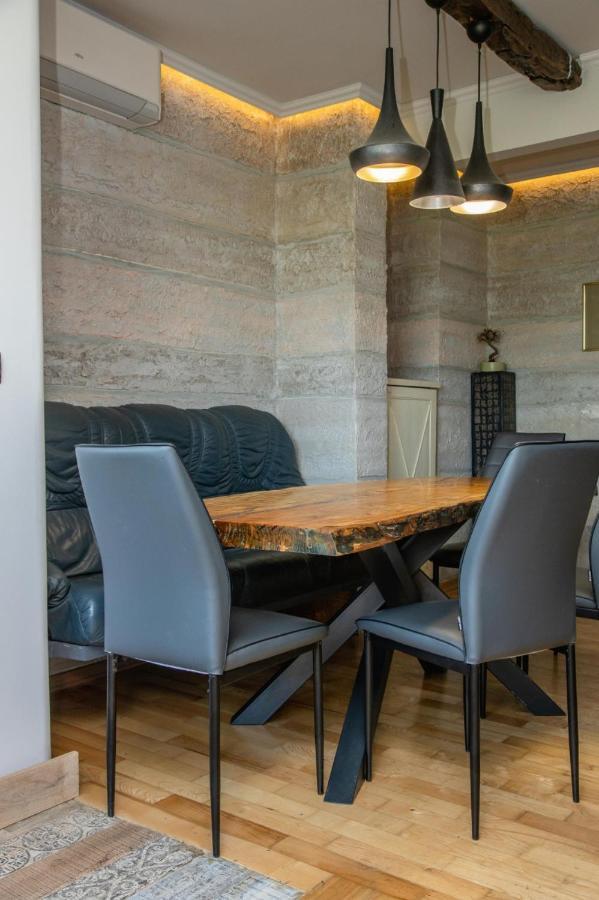 Art Luxury Apartment Burgas Esterno foto